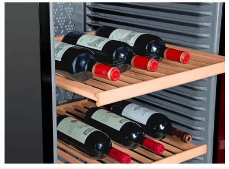 interieur-cave-a-vin-liebherr
