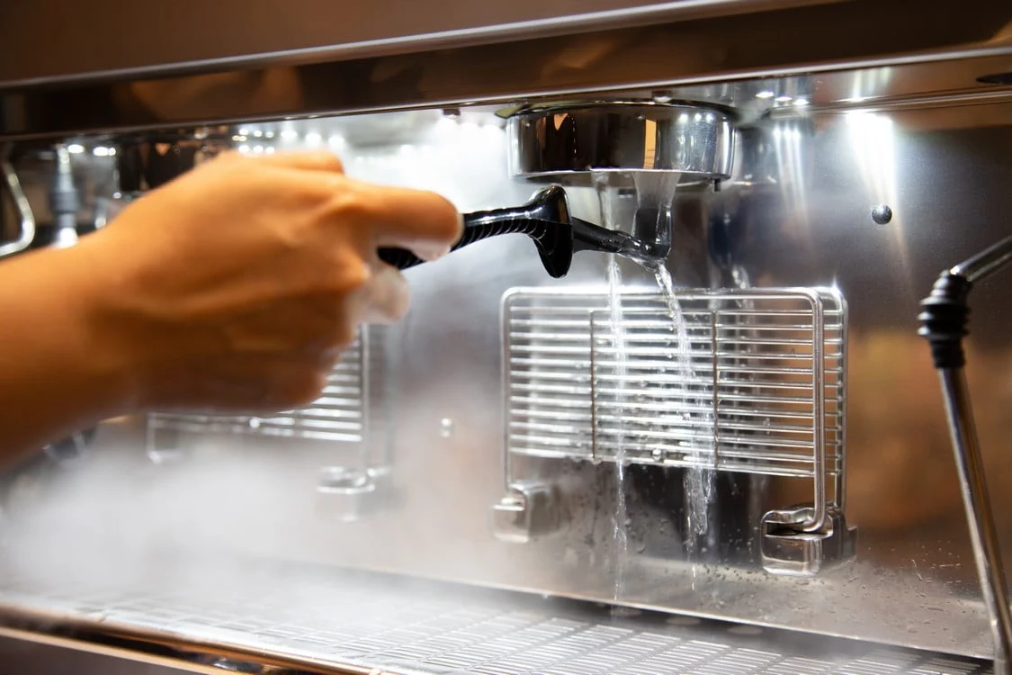 Bien entretenir sa machine à café professionnelle