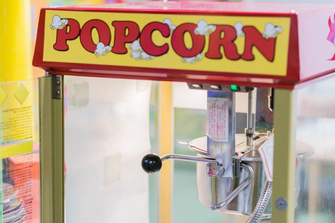 Comment fonctionne une machine à pop-corn ?