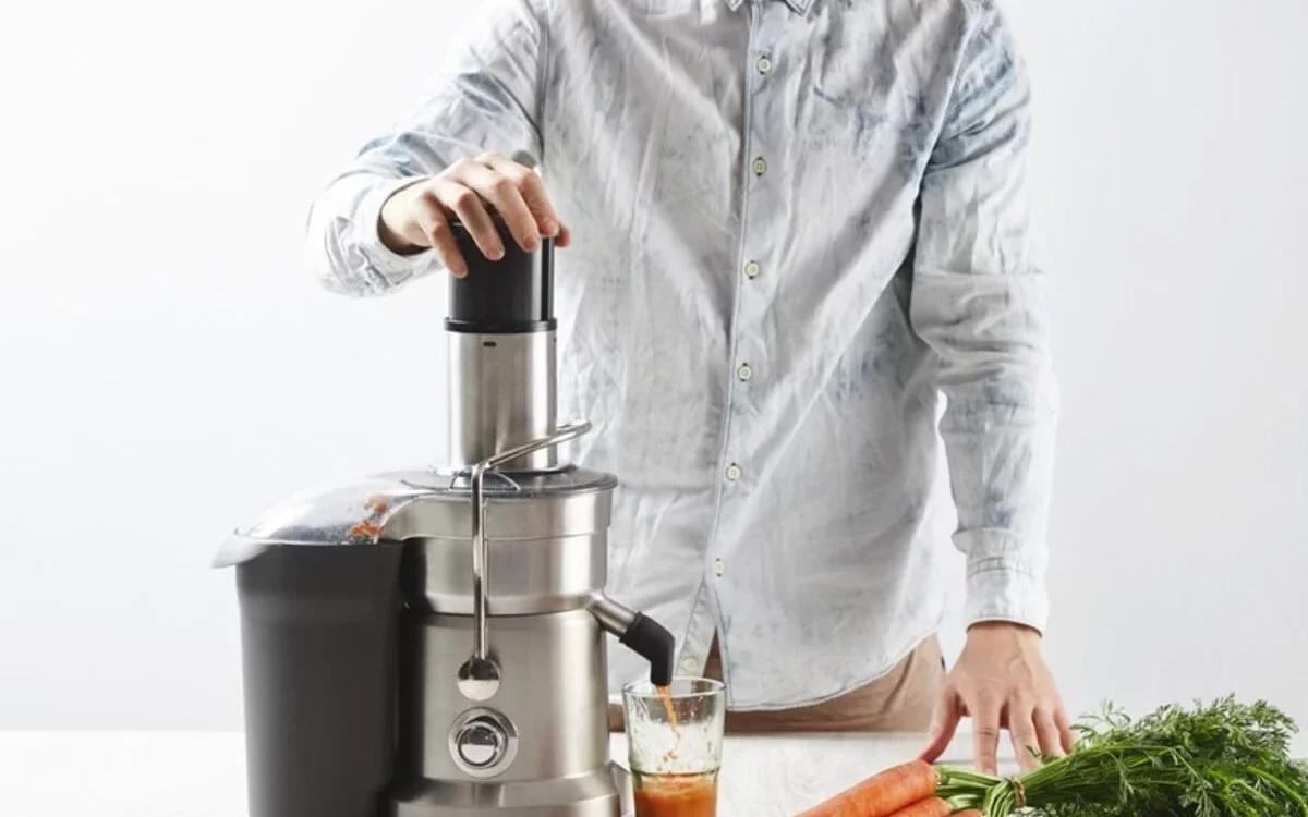 Quelle est la différence entre une centrifugeuse et un extracteur de jus ?
