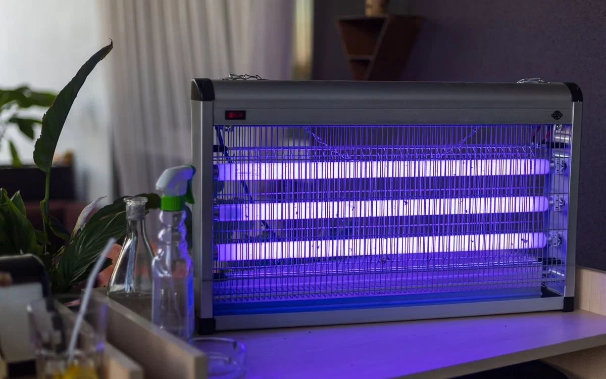 Peut-on laisser en permanence un tue-mouche électrique branché ?