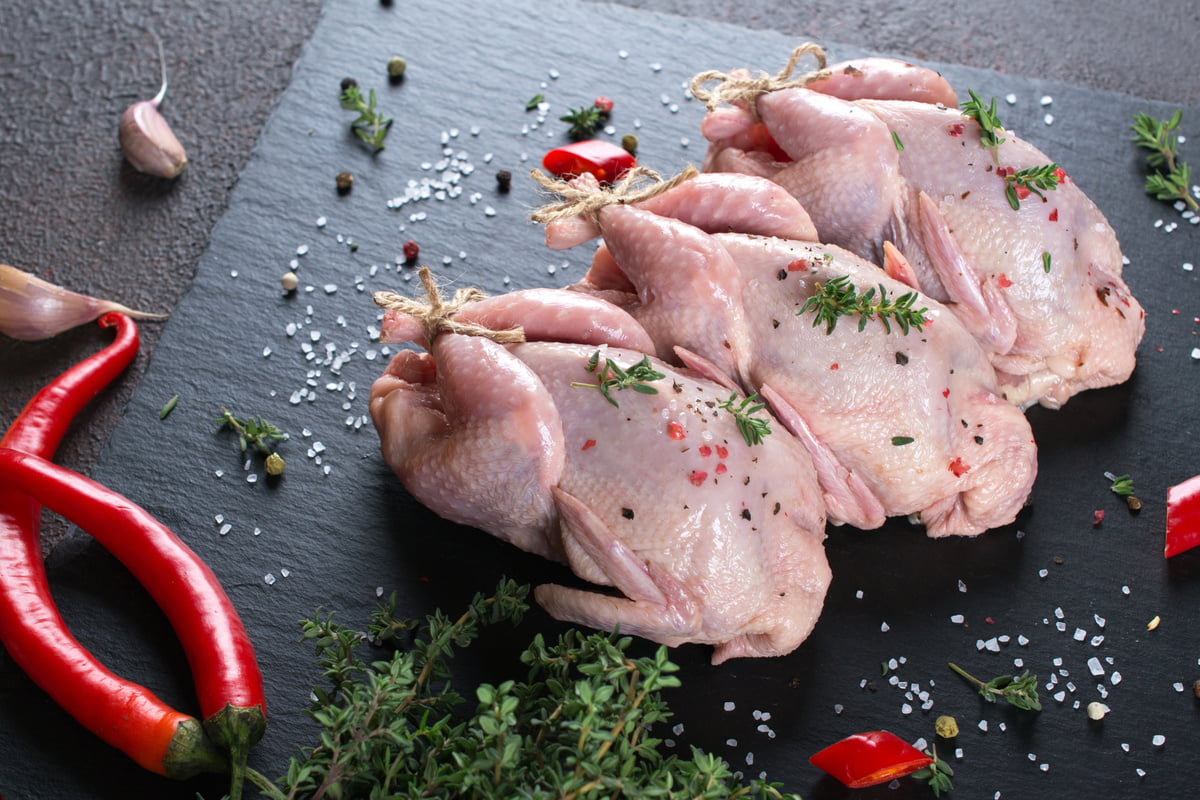préparation du poulet roti