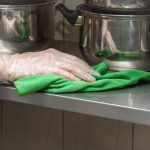 nettoyage-Rayonnage-en-inox.j