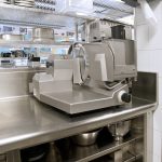 rayonnage en inox à cuisine