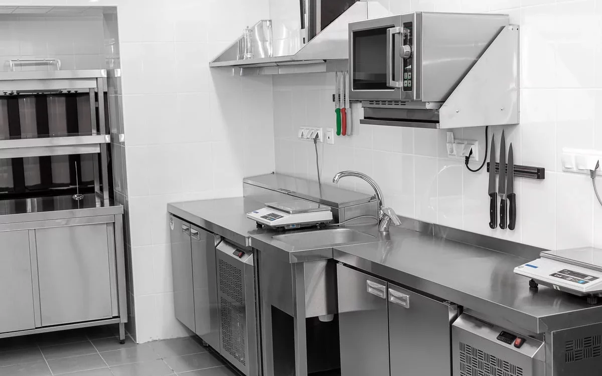 Comment choisir un meuble chauffant pour une cuisine professionnelle ?