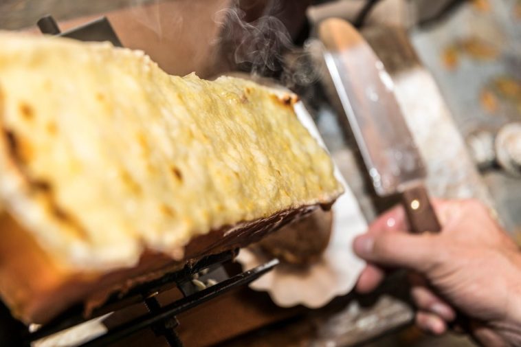 couteau-a-raclette
