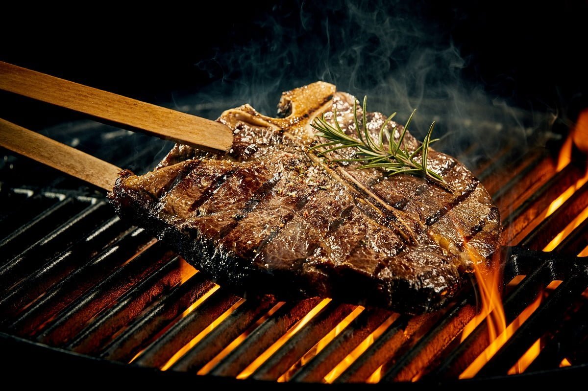 T BONE STEAK barbecue