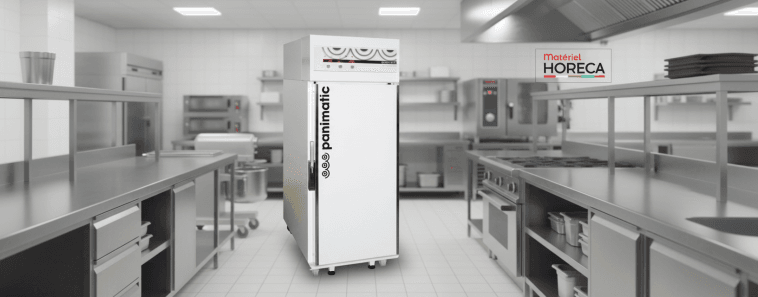 Armoire de fermentation climatisée Panimatic P16 dans un laboratoire de boulangerie moderne, ambiance professionnelle et sérieuse.