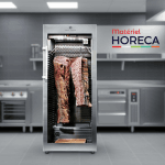 Armoire de maturation Dry Ager DX1000PS dans une cuisine professionnelle haut de gamme