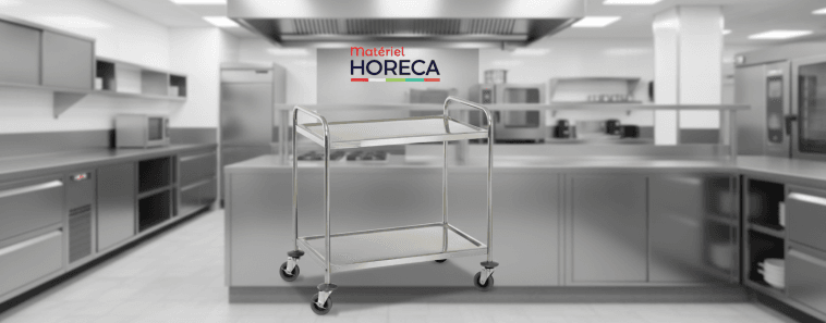 Chariot de service à deux niveaux en inox dans une cuisine professionnelle moderne