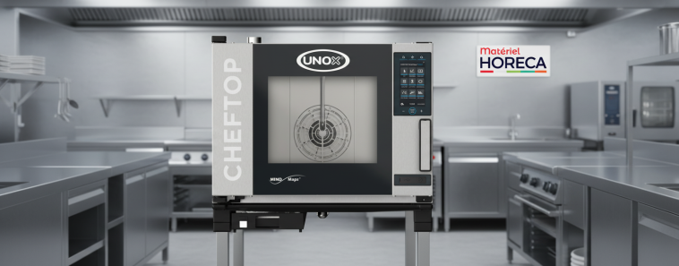 Four mixte Unox Cheftop Mindmaps Plus en cuisine professionnelle entouré de chefs curieux